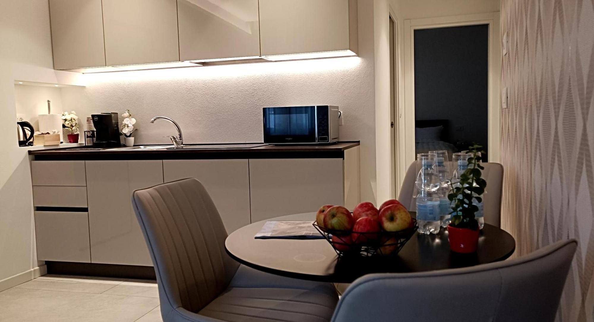Dom Apartment
